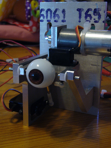 Illustration for article titled Opto-Isolator: An Arty Eye That Really Does Follow You Around the Room